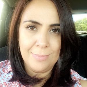 Meet your Posher, Pilar